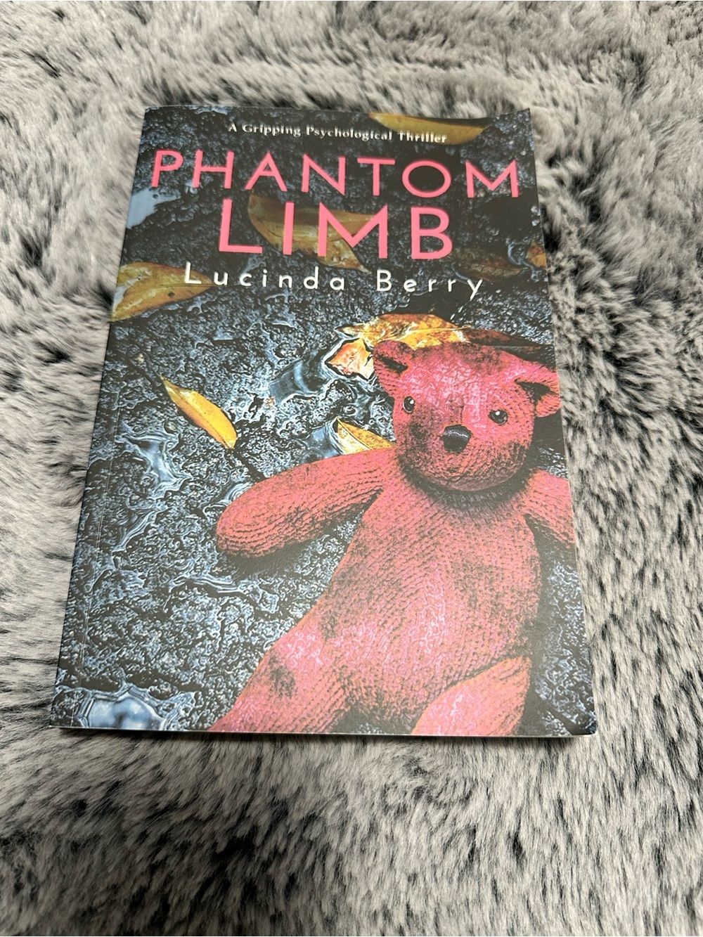 📚3 FOR $25📚- Phantom Limb by Lucinda Berry